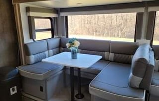 #1-22 Forest River Wildwood full stock/outdr kitch