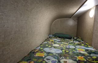 Fun-Sized Family Camper <4000lbs! Features Galore!