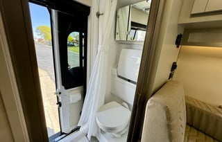 2026 21ft Coachmen Nova 20RB - Sleeps 4