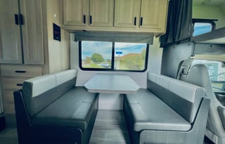 SUPER CLEAN 2025 FORESTER LE 24' (PET FRIENDLY)