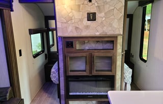 RV Cherokee Black Label 264DBHBL Delivery Only