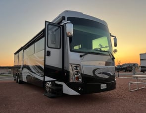 Forest River RV Berkshire XLT 45E