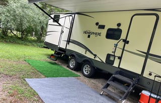 Pet Friendly and Kid Approved Spacious Camper