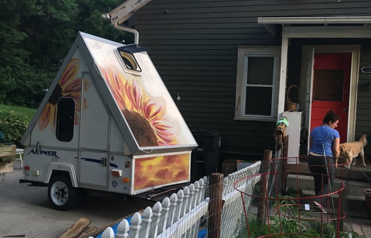 The Sunflower has three flower paintings and roof air vent.