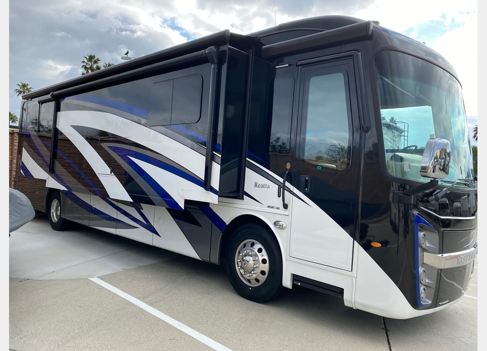 Class A Motor Home rentals in Ventura