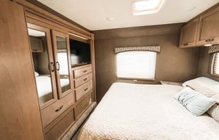 2019 Thor Motor Coach Chateau 30D Bunkhouse