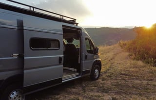 Off grid campervan with TV & ROOFTOP DECK