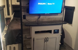 M26 Mallard RV rental pet and kid friendly