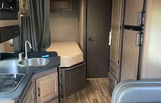 Betsy-Class C-See MD for less!