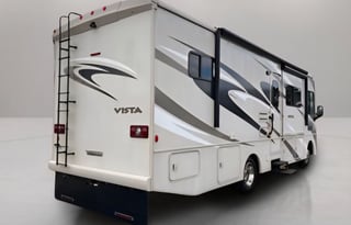 Class A Winnebago drives easy, sleeps 5