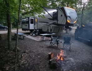 Keystone RV Montana HM331RL22