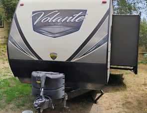 CrossRoads RV Volante 22RB