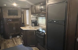 Forest River RV Cherokee Grey Wolf - Sleeps 9