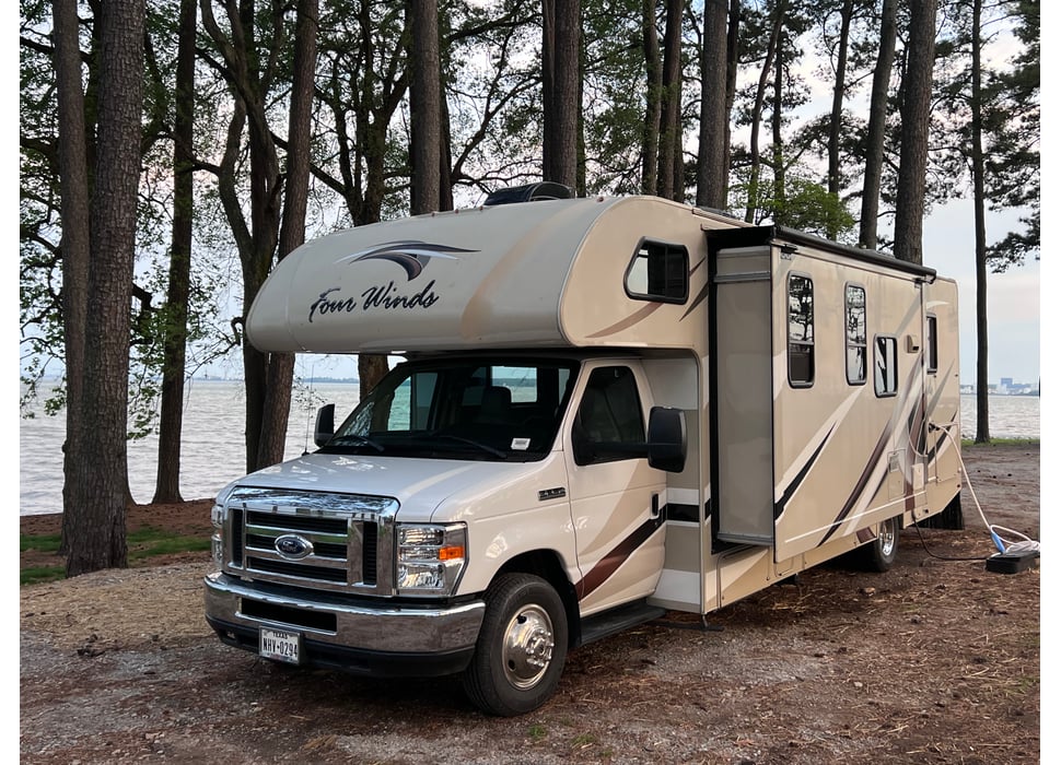 Class C Motor Home rentals in LIBERTY TWP