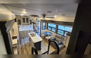 2022 Keystone RV Avalanche 390DS