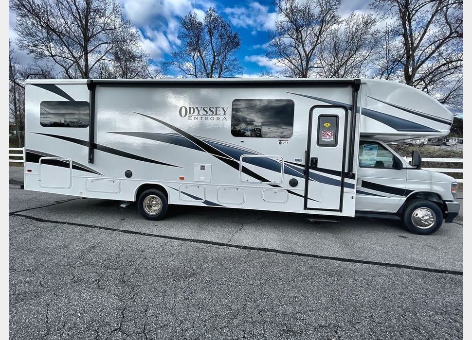 Class C Motor Home rentals in Dickson