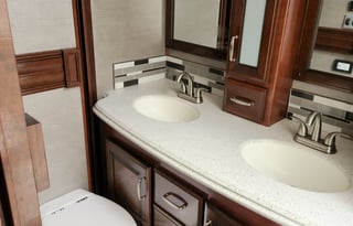 2018 Holiday Rambler Navigator 38F