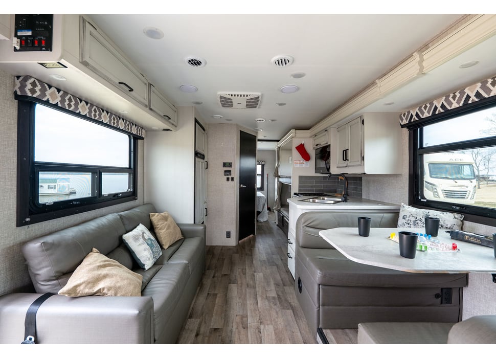 Class C Motor Home rentals in Hendersonville