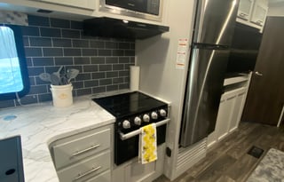 Nomadic Nature Rentals w Luxury Amenities (OG)