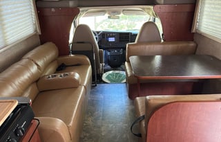2014 Winnebago Minnie Winnie 25B