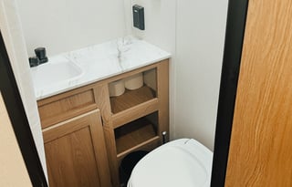 2022 Prime Time RV Avenger 28QBSLE