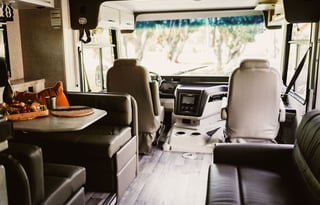 Great 30' RV that sleeps 8 comfortably