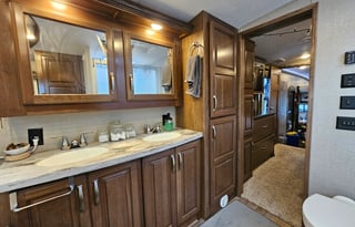 2018 Keystone Montana 3921FB Fifth Wheel