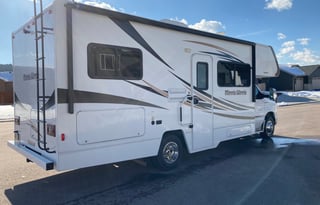 2016 Winnebago Minnie Winnie 25B