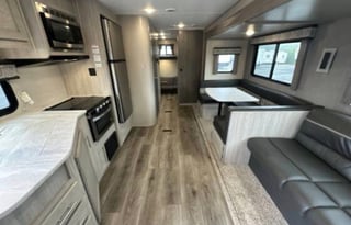 The Happy Hideaway | Family Bunkhouse • Sleeps 10