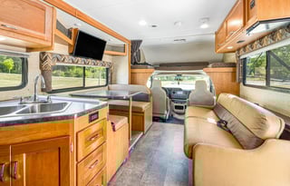 Top Rated: Winnie for family travel with bunk beds