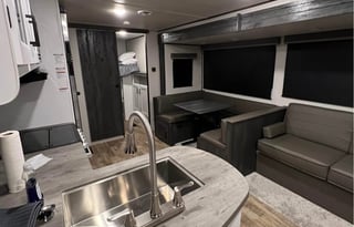 Like New Family Friendly Camper