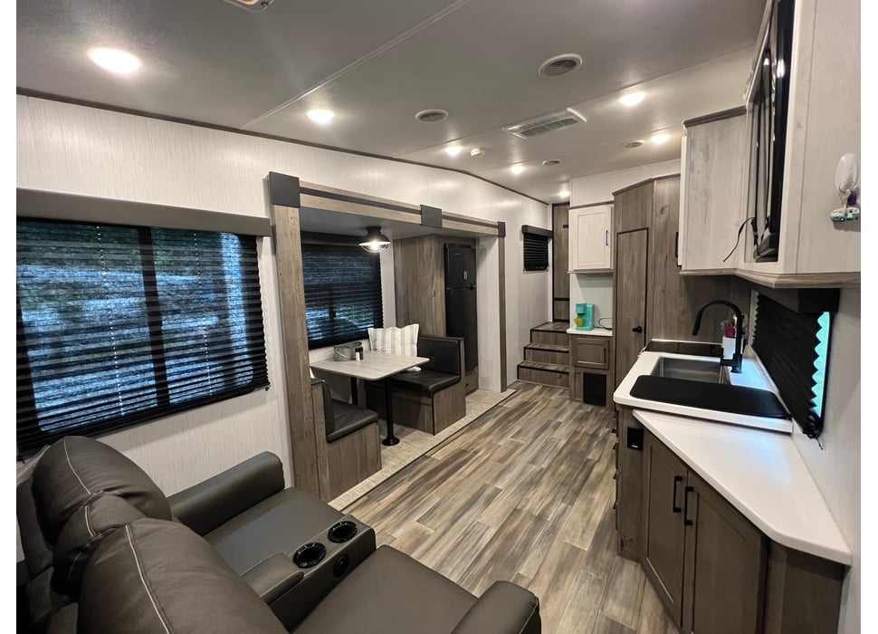 Fifth Wheel rentals in Ellisville