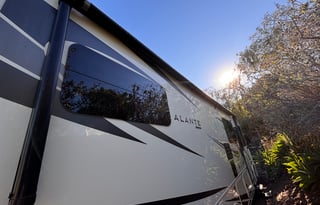 2021 Jayco Alante 29F with Bunk beds and WiFi