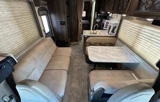 Coachmen RV Freelander 27QB Chevy 4500 (CA)