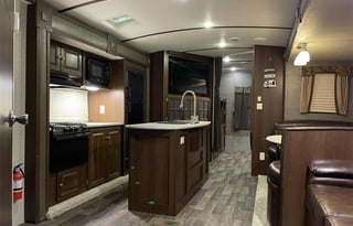 2016 keystone bullet premier. Delivery available