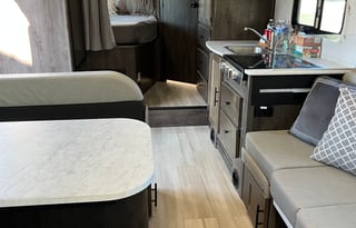 Landy’s 2022 Coachmen Leprechaun 26ft Easy&Cozy