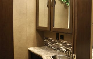 Travel in Comfort: Your Home on the Road