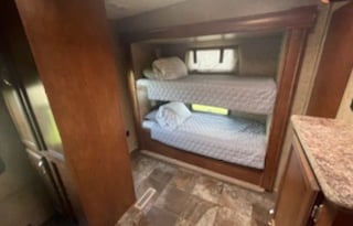 2014 kz durango with bunkhouse