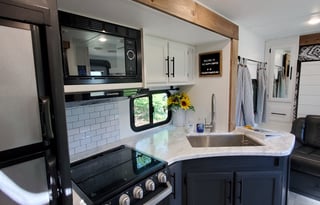 The Happy Camper | Bunks & Upgraded Queen Mattress