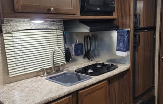 Dream Creek Comfort with dinette slide and bunks