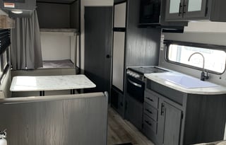 2022 Colorado Dutchman 24BHC