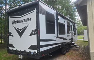 2024 Momentum 30G|Delivery|Generator|Toy Hauler