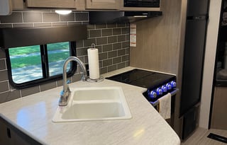 2021 Keystone RV Hideout 24BHWE