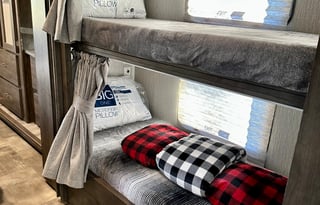 2022 Coachmen RV Pursuit