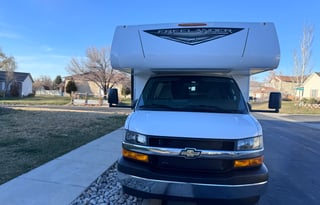 2025 30ft Coachmen 27QB - Sleeps 6