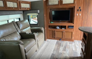2017 Wilderness Heartland w/ Bunkhouse