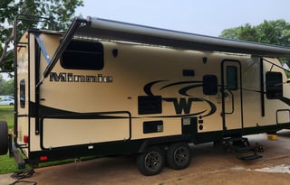2017 Winnebago Minnie 2455 BHS