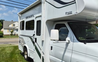 2025 Thor Motor Coach Eddie Bauer 19EB