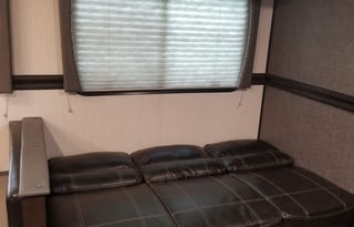 2020 Heartland Pioneer BH 270 "Hauley"