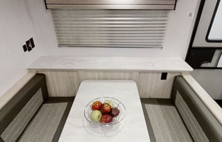 2022 Cruiser Shadow Cruiser 248RKS